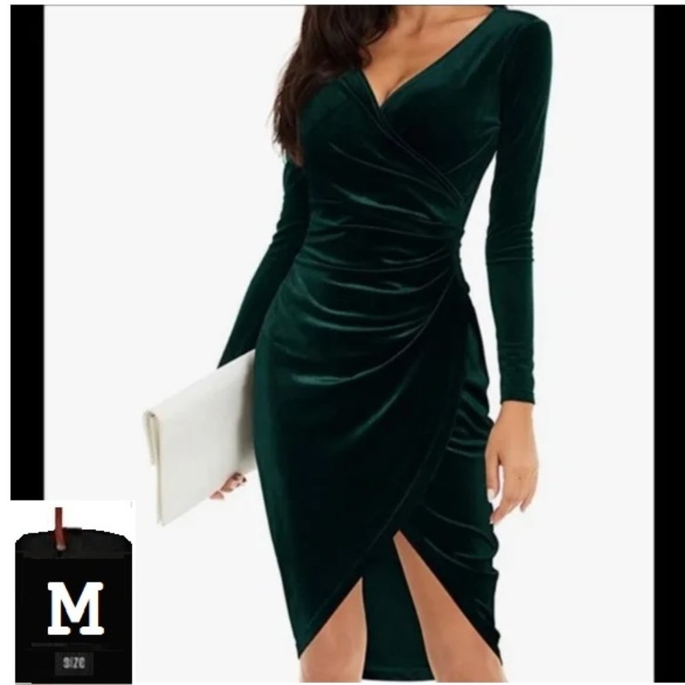 Holiday Long sleeve green velvet dress, medium